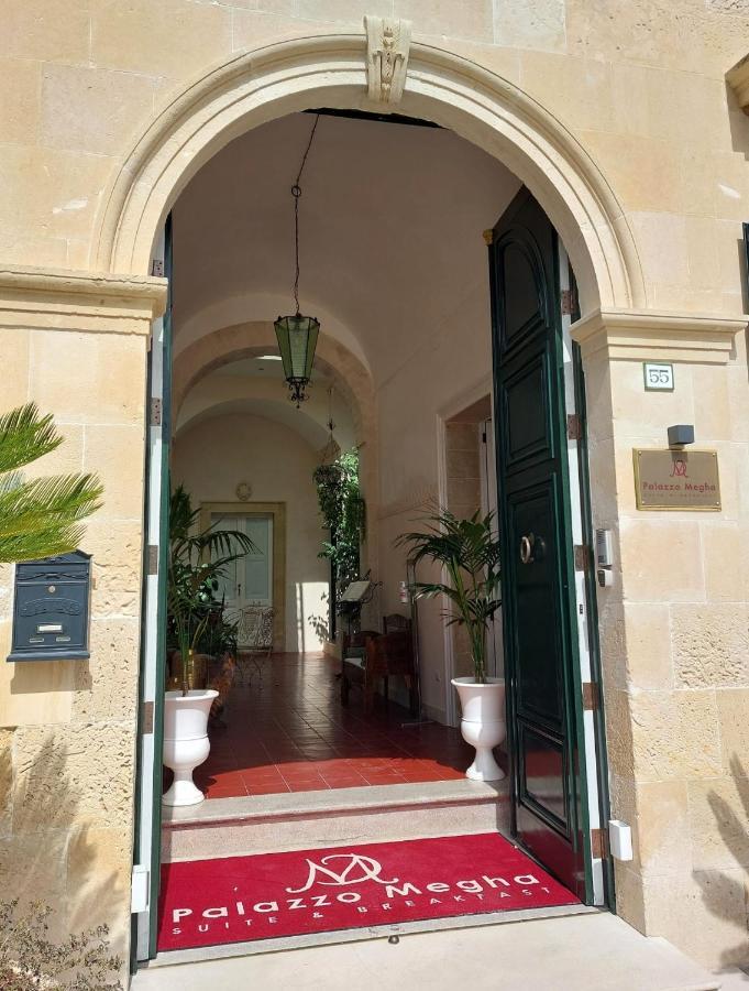 Palazzo Megha Suite & Breakfast Palmariggi Extérieur photo